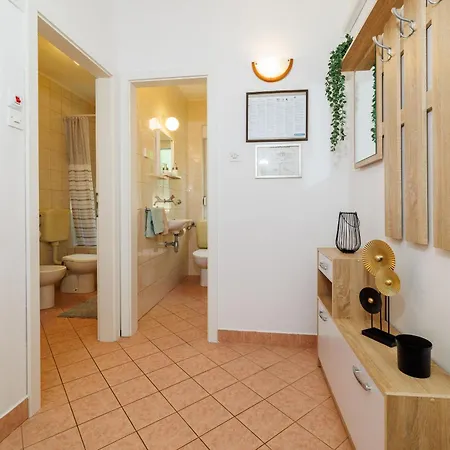 Andelko アパート ドラマリ